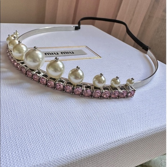 Crown headband with pink crystals & perls - Picture 3 of 6